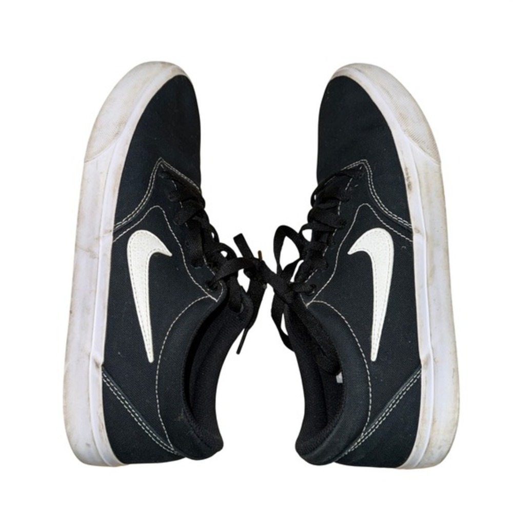 Nike SB Charge Canvas Mens 9.5 Pre-Owned Sneakers CD6279-006 Low Top Skate Shoes